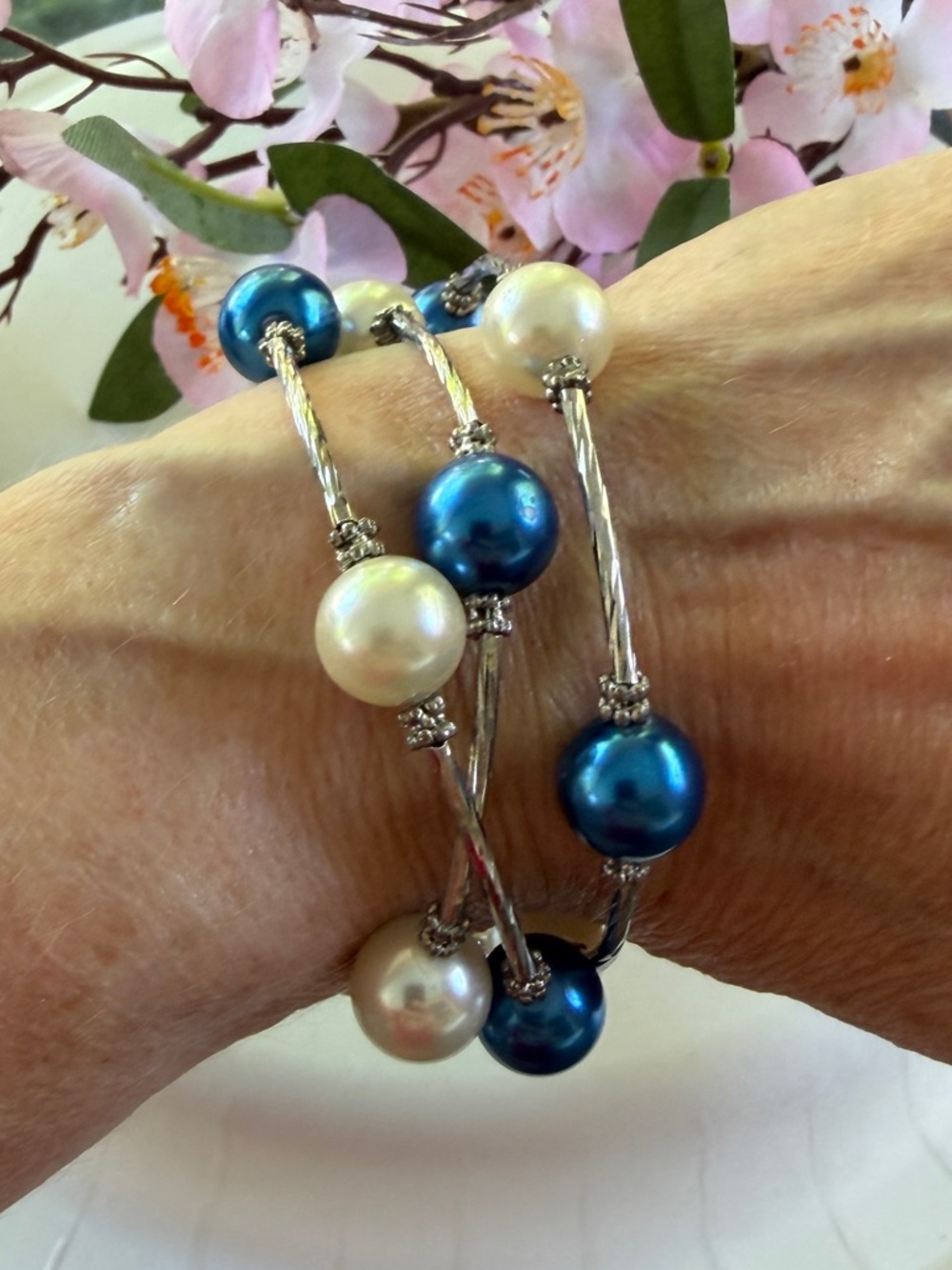 🐼 Blue and White Pearl Wrap Bracelet - Women Jewelry